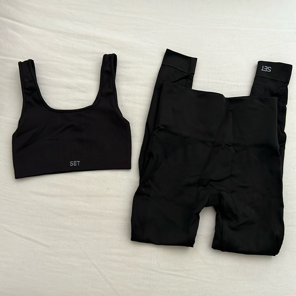Set Active Bra and Leggings Set 🐎 Both Size XS